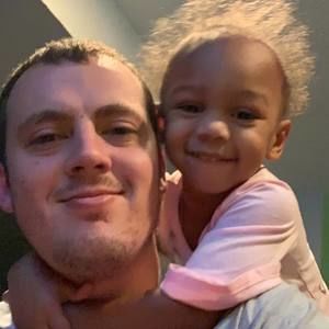 Meet your Posher, Dakota